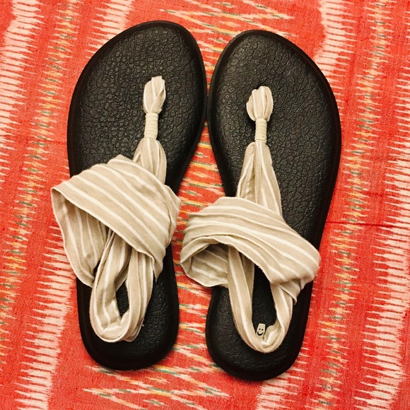 Sanuk Shoes - SUPER CUTE SANUK YOGA SLING SANDAL